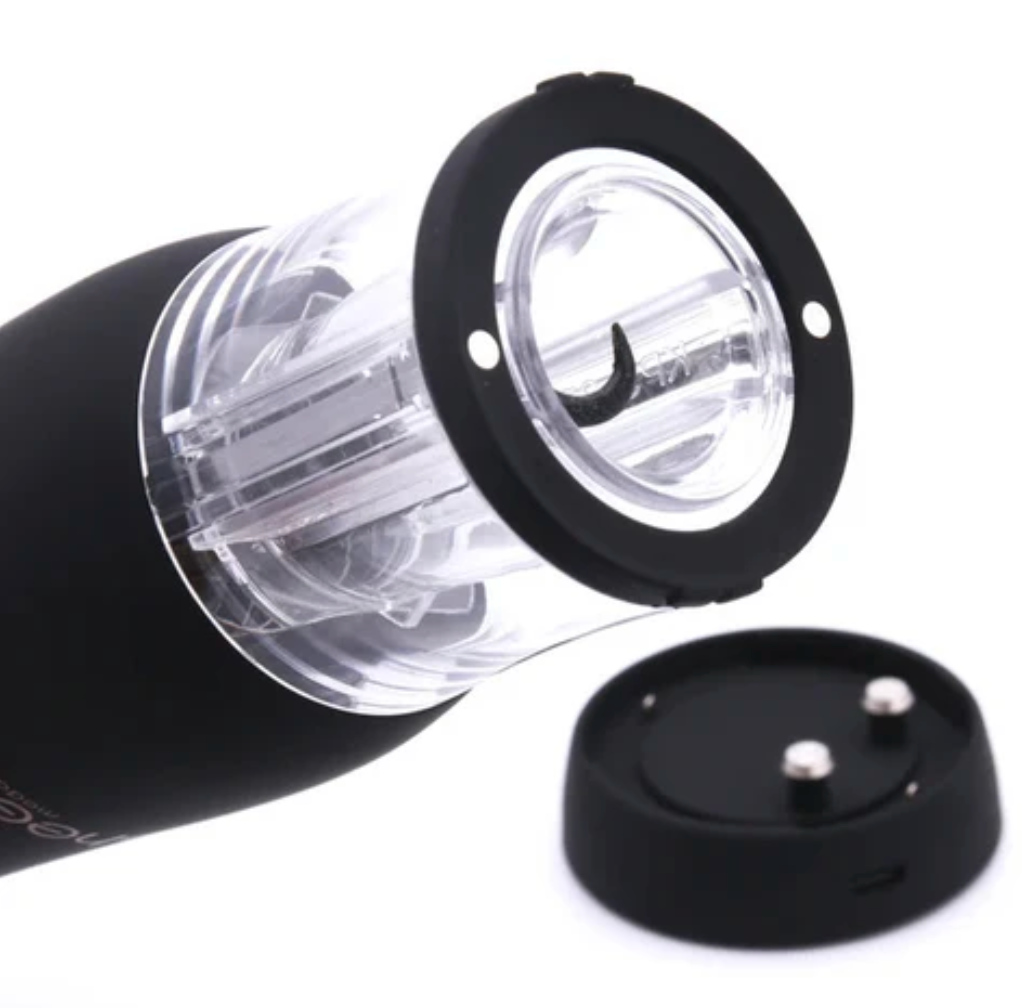 Rechargeable automatic corkscrew