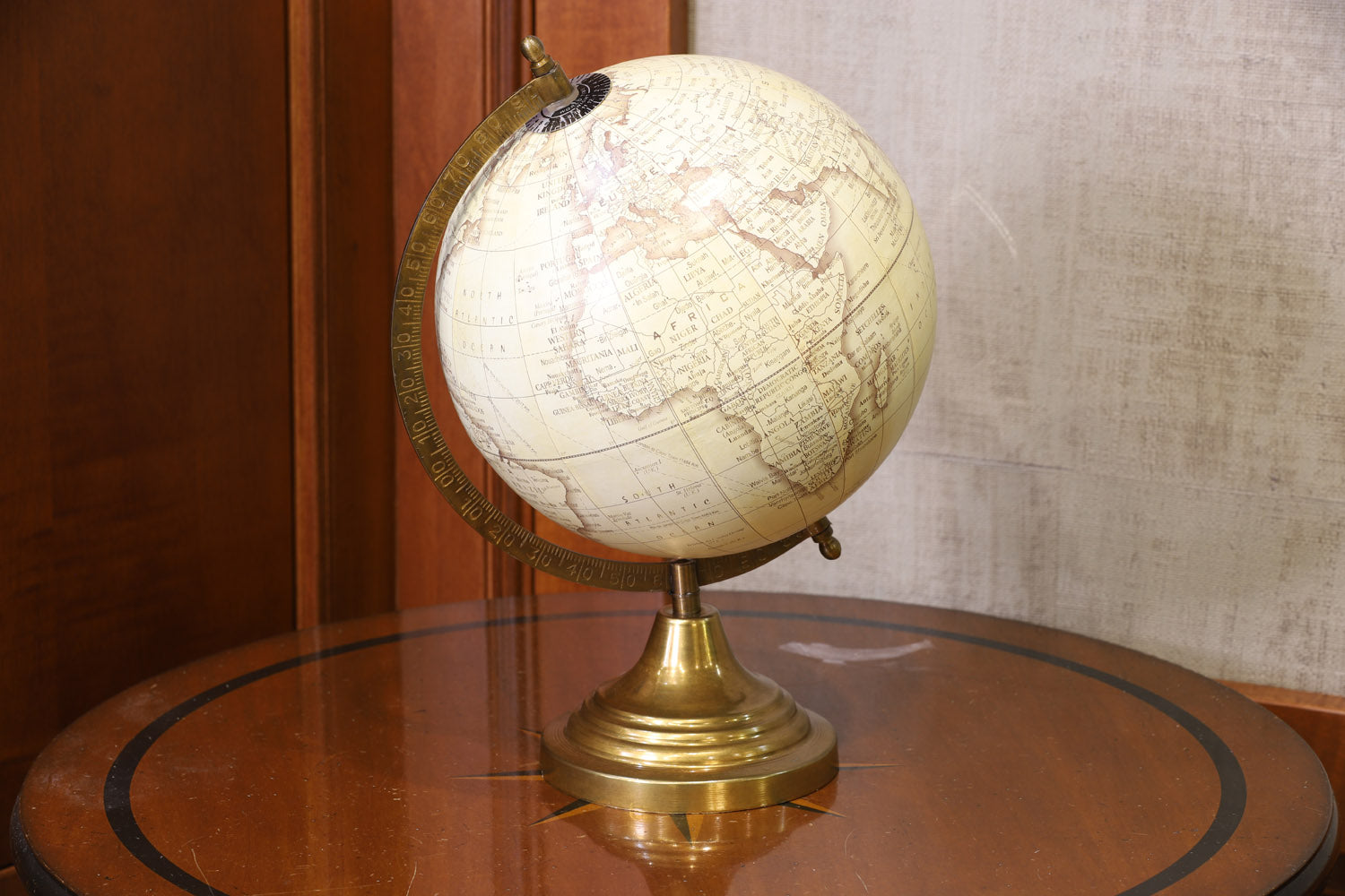 Globe