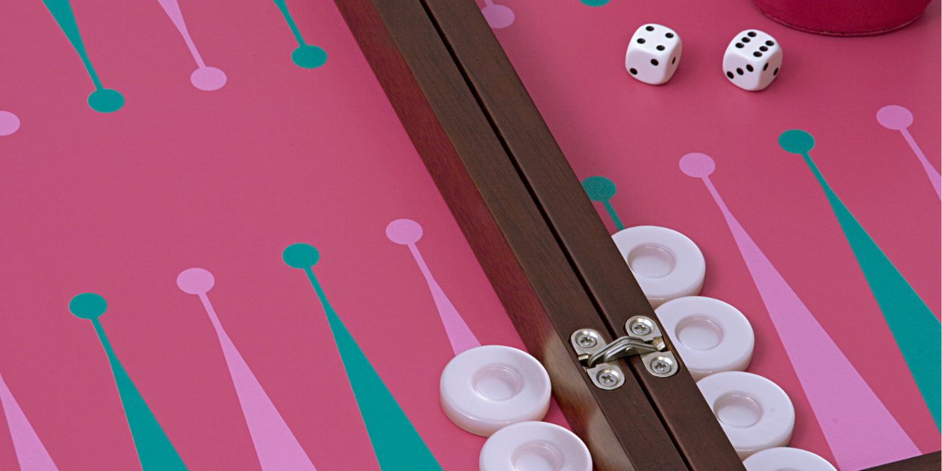 I diversi tipi e modelli di Backgammon: dai pregiati ai più famosi
