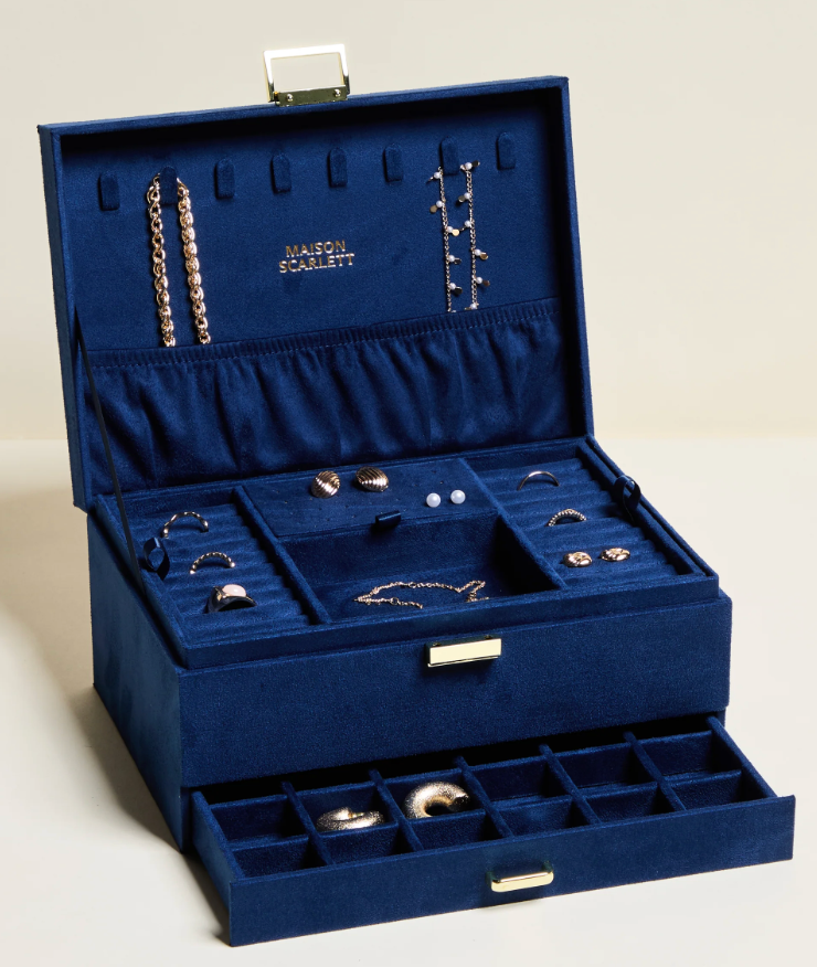 Velvet jewelry box