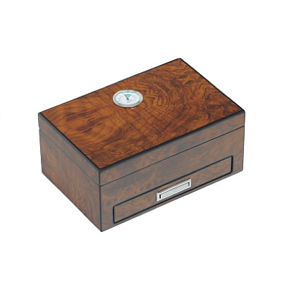 Humidor with accessories for 10 cigars